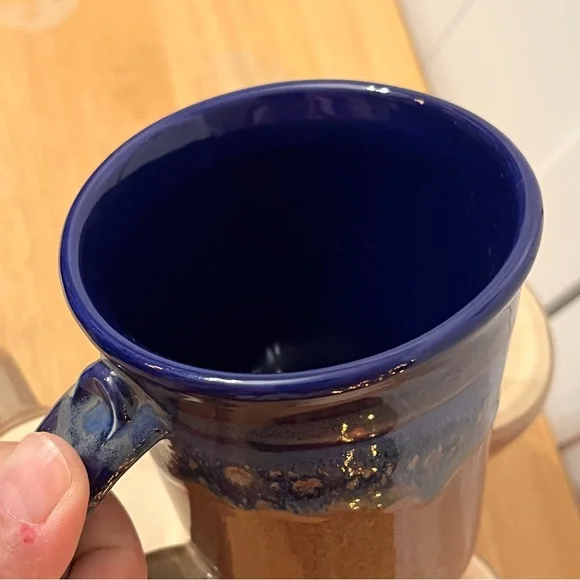 Neher Art Pottery 2020 Drip Glaze Tan & Blue Coffee Mugs Set of 4 Signed Exc! - Picture 4 of 4